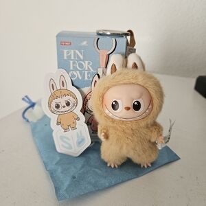Pin For Love Labubu - Popmart - Letter S